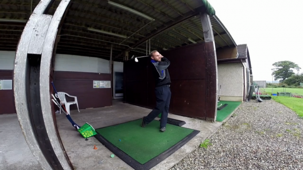 Noahs-Ark-Caravan-Park-Golf-600x337