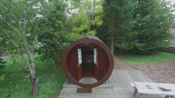 Noahs-Ark-Caravan-Park-Microlodge-1-600x337